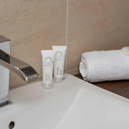 Appartamento Stylish & Modern With Parking And Balcony By Renters